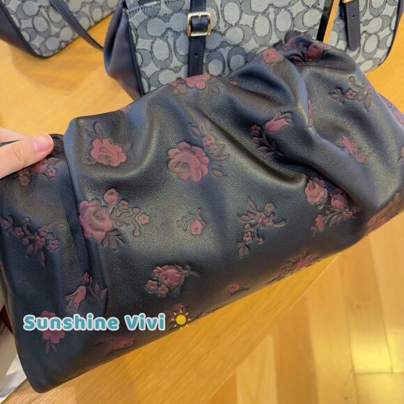 NWT Coach Faye Large Shoulder Bag With Floral Print CCE25 Black/Wine Multi - Picture 1 of 14